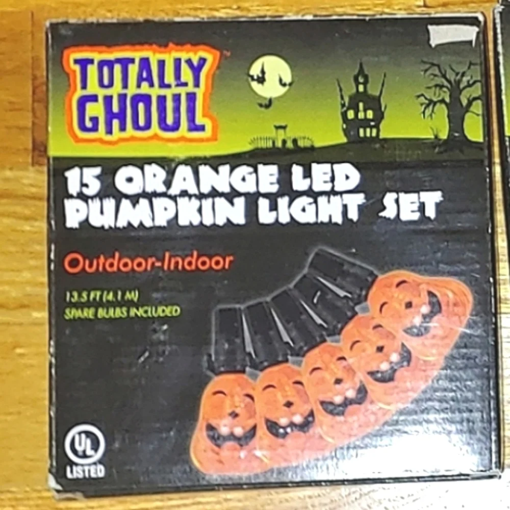 Totally Ghoul Halloween 10 Orange LED Pumpkin Lights Indoor/Outdoor 13.5'